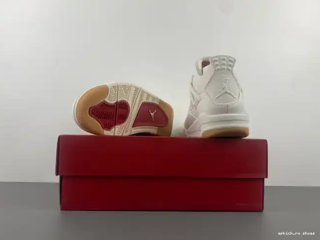 Cheap Jordan x AO2571-100 'White' Levi's 4 Air 0519